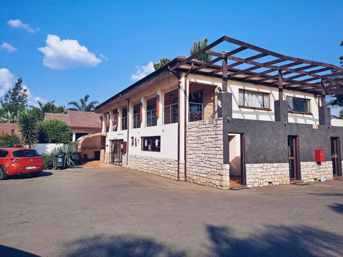 Ecotel Premier Lodge&Conference Centre Benoni Exterior foto